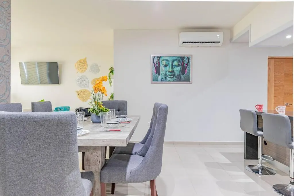 Lujoso Condominio Tiburon A 3 Cuadras De La Playa Mazatlan