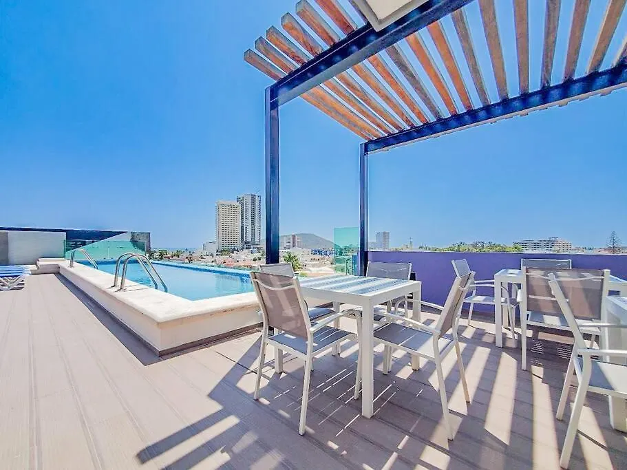 Lujoso Condominio Tiburon A 3 Cuadras De La Playa Mazatlan